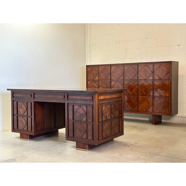 Vintage Walnut Sideboard in the style of Paolo Buffa, 1950s For Sale - Image 15 of 18