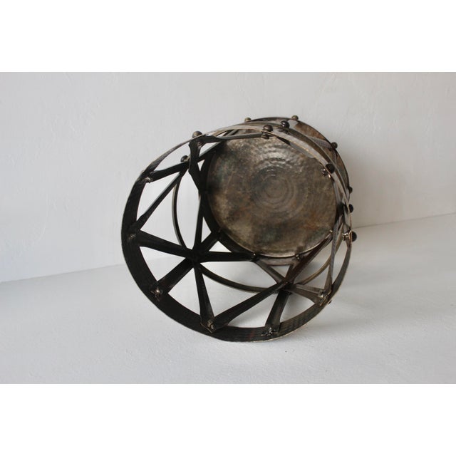 1980s Sarreid Style Colonial Brass Finish Drum X Table Stool Mid-Century For Sale - Image 10 of 12