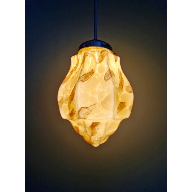 Art Deco Pendant Light in Marbled Opaline Glass from Scailmont Glassworks, Belgium, 1920s. For Sale - Image 4 of 12