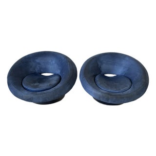 Pair of Arketipo “Moon” Swivel Lounge Chairs by Manzoni & Tapinassi, Italy For Sale