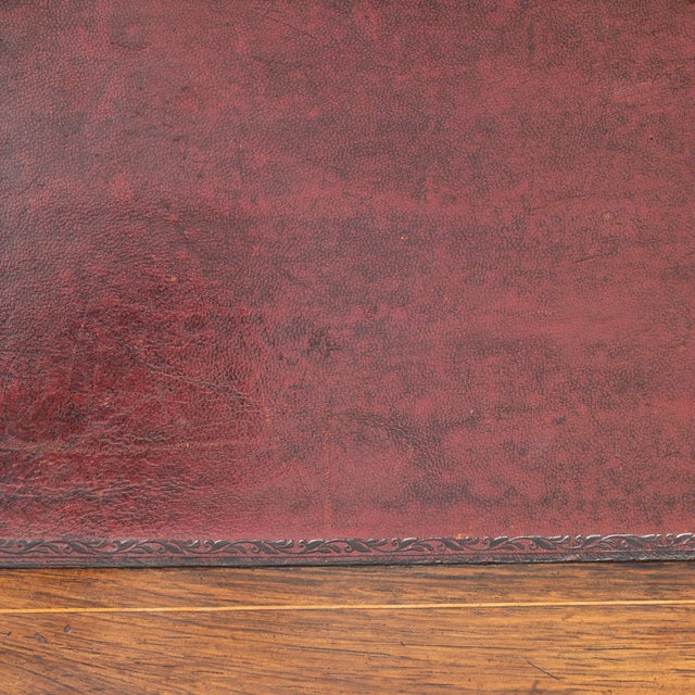 19th Century France Victorian Brown Wood Writing Desk For Sale - Image 9 of 10