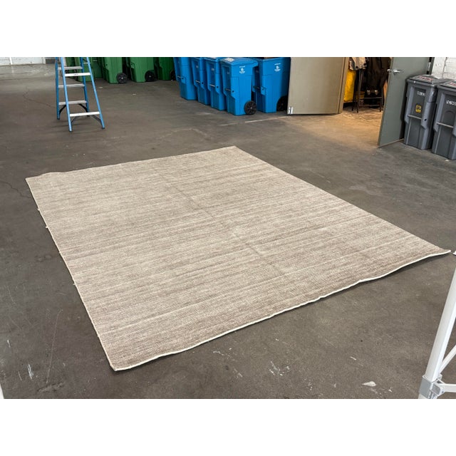 2020s 9ft X 12ft Modern Flatweave Textured Wool Area Rug For Sale - Image 5 of 12