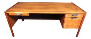 1960s Vintage Modern Walnut Writing Desk Attributed to Harvey Probber
