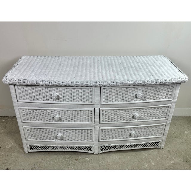 Curved Chest of Drawers in White Woven Rattan, 1980s For Sale - Image 13 of 13