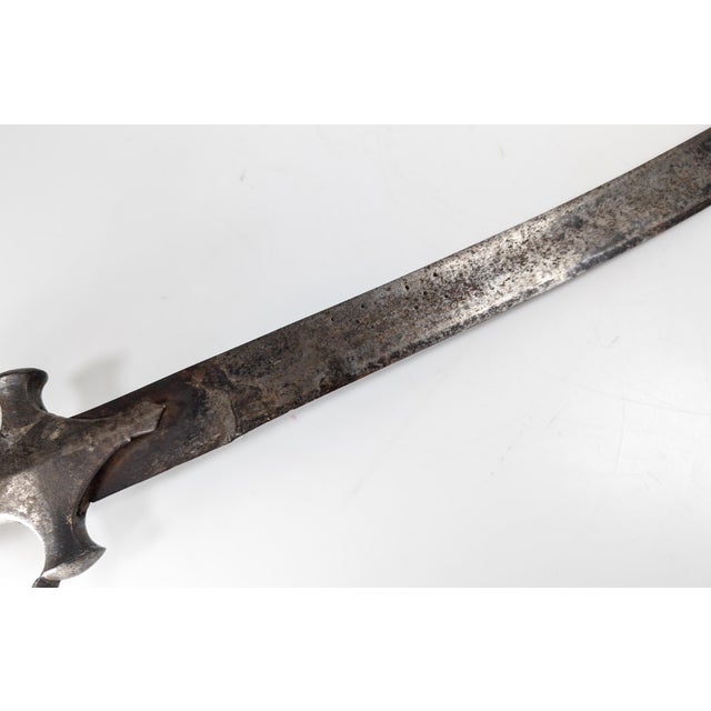 18th Century Indian Mughal Period Steel Tulwar Sword For Sale In New York - Image 6 of 18