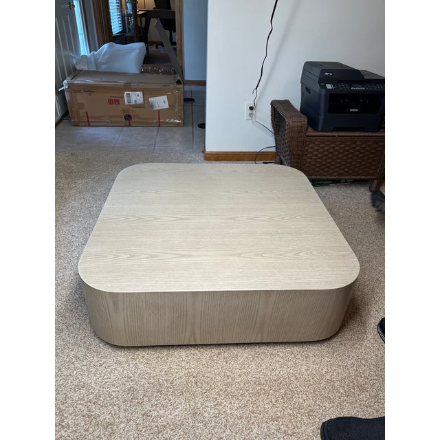Modrest Teller Coffee Table by VIG Furniture -- New in Original Box. Bring sophisticated contemporary style to your living...