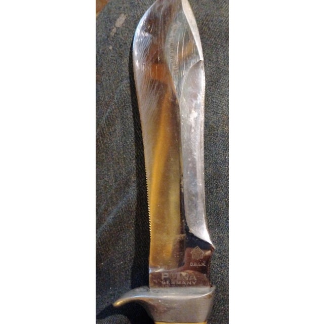 Vintage Pre-1964 German PUMA White Hunter Hand made Stag Fixed Blade/Sheath Knife. The knife is in overall good condition...