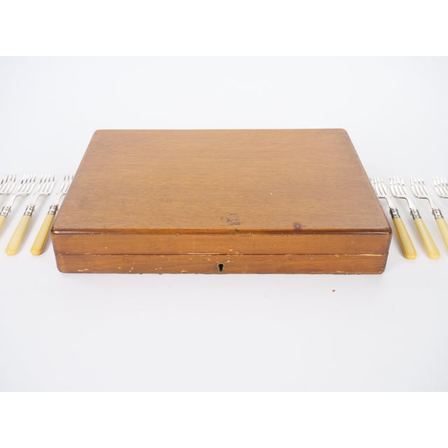 English English Silver-Plated Tableware Fish Cutlery Set, Sheffield, Circa 1910s For Sale - Image 3 of 9