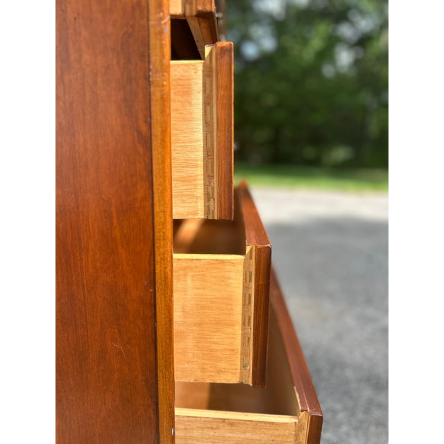 Vintage 1990's Lexington Furniture Chest of Drawers For Sale In Portland, ME - Image 6 of 10