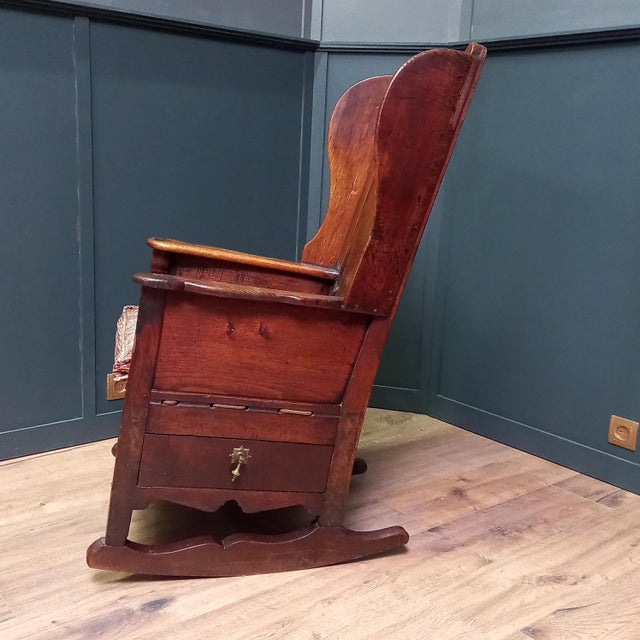 Welsh Lambing Rocking Chair, 1750 For Sale - Image 11 of 12