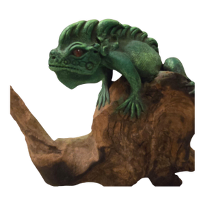 Green Iguana Lizard Sculpture Wood Hand Sculpted Reptile Home Decor Collectible