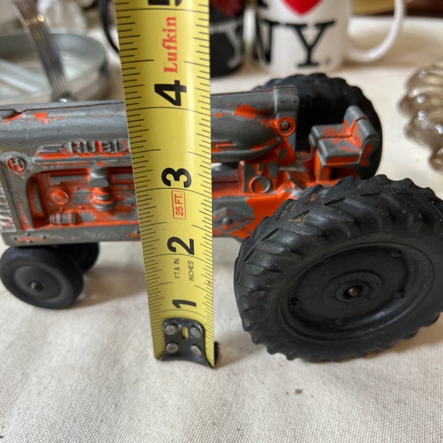 World Fair Working Foto Reel Tiger and Metal Tractor For Sale - Image 9 of 12