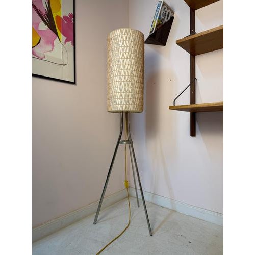 Floor Lamp with Raffia Structure Weave and Chrome Frame For Sale - Image 3 of 11