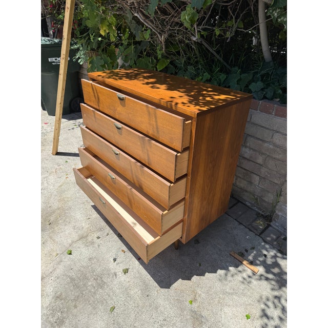 Traditional 1950s Mid Center Dresser For Sale - Image 3 of 5