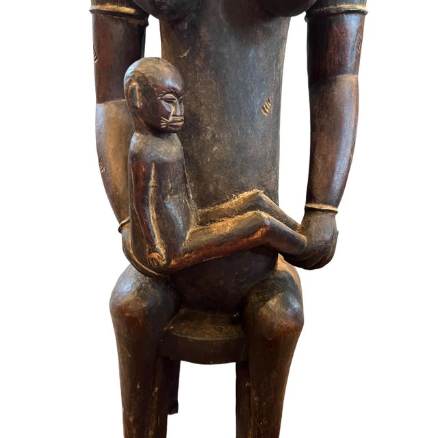 Brown Early 20th Century African Large Fertility Statue of a Mother and Child For Sale - Image 8 of 9
