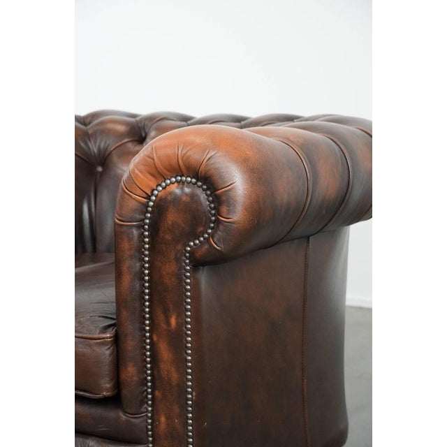 English Style Brown Cowhide Chesterfield Armchair For Sale - Image 14 of 17