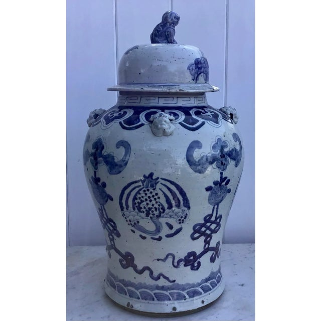 Pair of Chinese Blue and White Jars With Lids For Sale In Tampa - Image 6 of 9