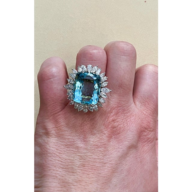 28 Carat Natural Aquamarine and Diamond Cocktail Ring 18 Karat Gold Adjustable For Sale - Image 11 of 18