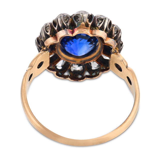 19th Century Victorian Gia 6.04 Carat Ceylon Sapphire Diamond 9k Gold Silver Cluster Ring, Size 11 For Sale In Los Angeles - Image 6 of 6