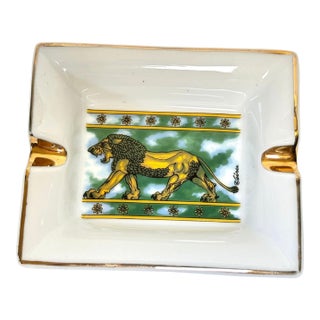 French Porcelain Lion Ashtray Vide-Poche With Gilt Decoration For Sale