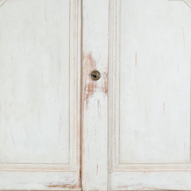 19th Century Swedish Gustavian Pine Wedding Cabinet in Gray Painted Finish For Sale - Image 10 of 16