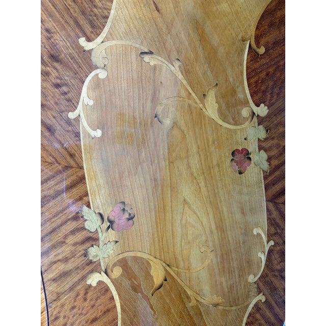 Vintage French Provincial Marquetry Inlay Serpentine Kidney Coffee Table With Glass Top For Sale In Phoenix - Image 6 of 12