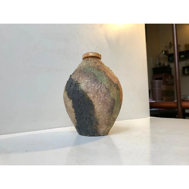 Ceramic Dutch Camouflage Chamotte Clay Vase from Jamaco For Sale - Image 7 of 7