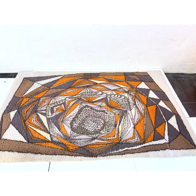 Mid-Century Modern Space Age Op Art Rug in Brown and Orange Tones, 1970s For Sale - Image 3 of 6