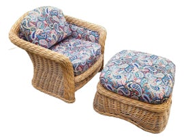 Example of Blue Mid-Century Modern Seating