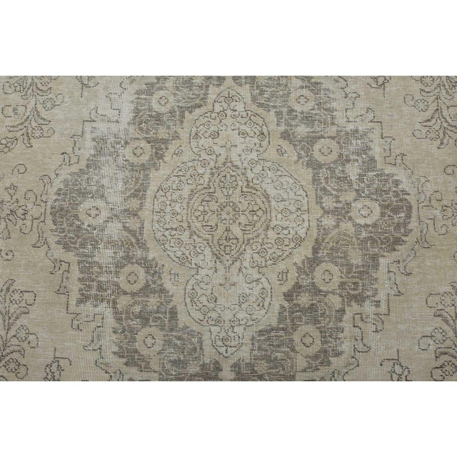 Tabriz Rug 7’11” X 10’8” Beige Wool Vintage Distressed Hand-Knotted Carpet For Sale In Philadelphia - Image 6 of 15