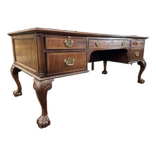 1980s Attributed to Kittinger Buffalo Executive Desk For Sale