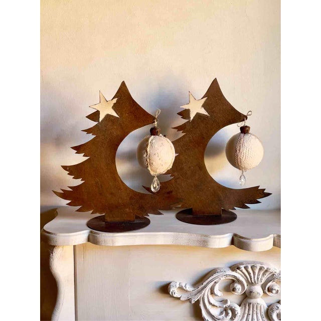 1990s Handmade Christmas Decorations in Lightweight Rust-Effect Sheet Metal with Fabric Boules, Italy, 1990s, Set of 2 For Sale - Image 5 of 12