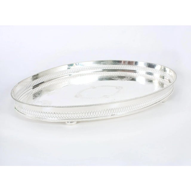 Contemporary Mid 20th Century English Sheffield Plated Oval Barware Gallery Tray For Sale - Image 3 of 9