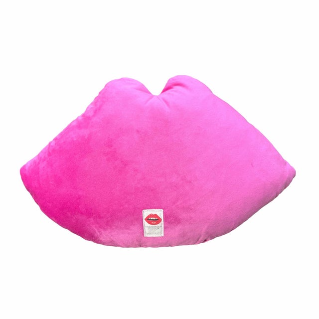 2020s Custom "Pink Embrasse Moi" Sculpted Lips Pillow, Original For Sale - Image 5 of 5