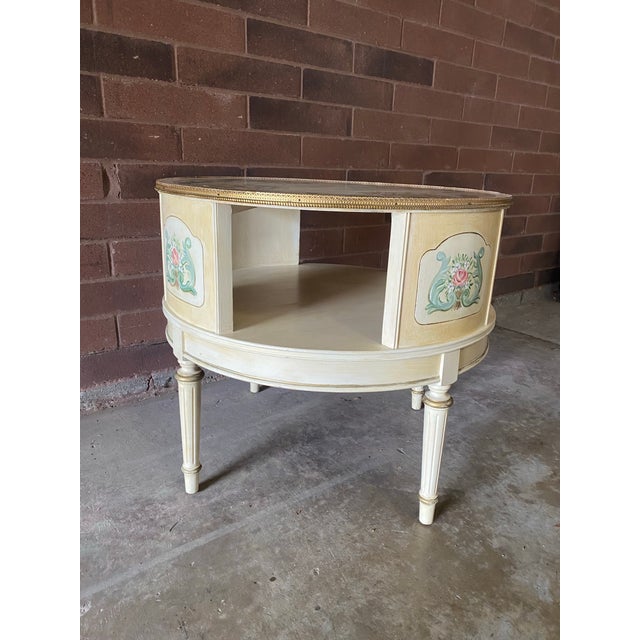 French Provincial Vintage French Hand-Painted Floral Round Side Table For Sale - Image 3 of 9