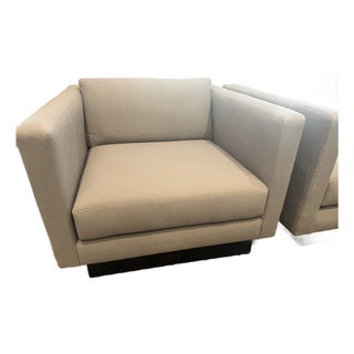 1970s Track Arm Chair in Fresca Dove Upholstery, Wood Frame with Black Inset Base, Concept 70 Georgia For Sale