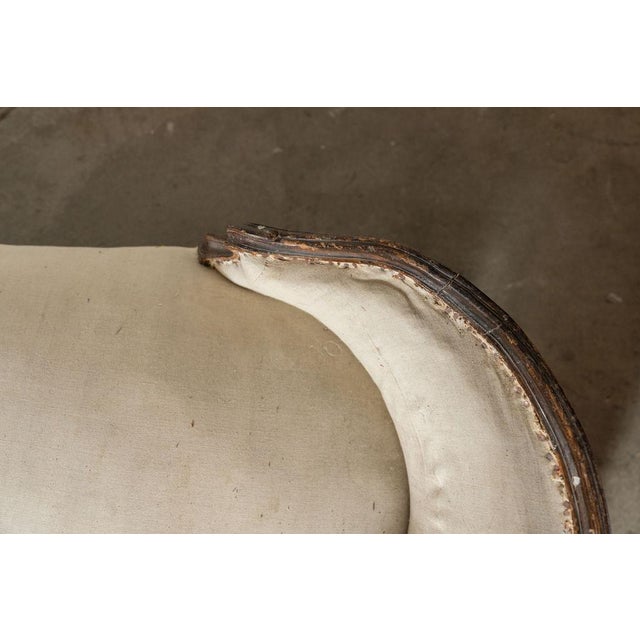 Antique French Louis XV Duchesse en Bateau Chaise Longue For Sale - Image 11 of 14