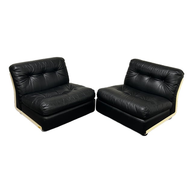Circa 1970 Original Black Leather Amanta Lounge Chairs by Mario Bellini for C&b Italia For Sale