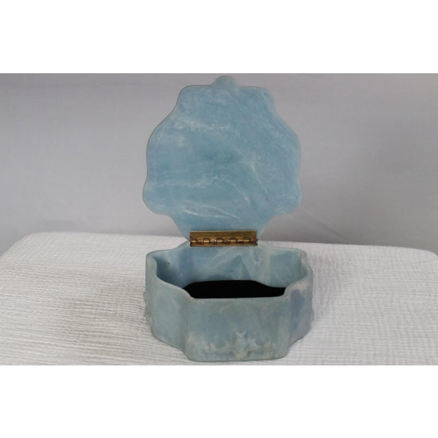 Blue Italian Neoclassical Cherubs Carved Blue White Alabaster Stone Box For Sale - Image 8 of 12