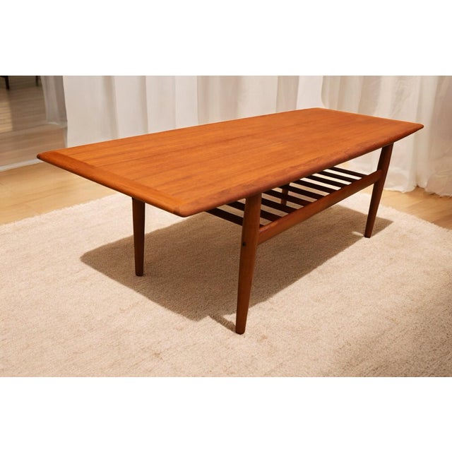 Wood Vintage Coffee Table in Teak with Magazine Shelf and Chamfered Edge by Grete Jalk for Glostrup, 1960s For Sale - Image 7 of 18
