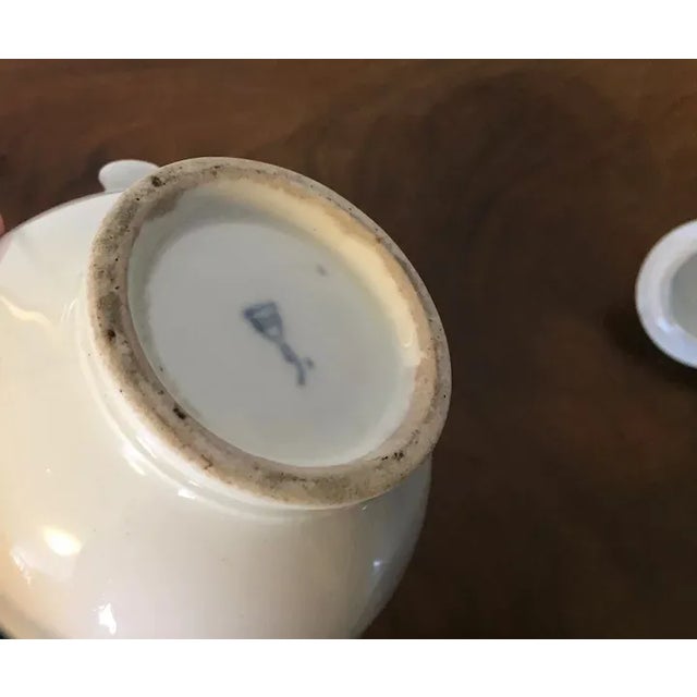 18th Century Antique 18th Century Vienna Porcelain Milk Jug and Cover in Chinese Blue & White For Sale - Image 5 of 13