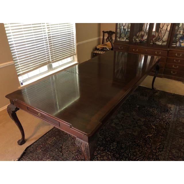2000 - 2009 Henredon Mahogany Dining Table For Sale - Image 5 of 7