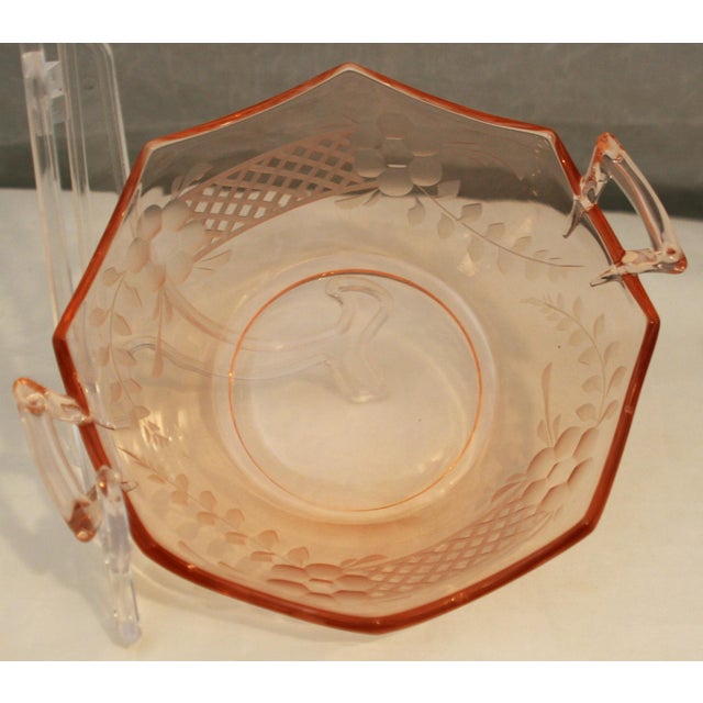 Vintage Elegant Pink Depression Glass Scalloped Lattice & Floral Etched Serving Bowl With Handles For Sale - Image 13 of 13