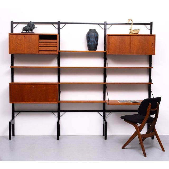 Wood Vintage Free Standing Royal Wall System by Poul Cadovius for Cado, 1960s For Sale - Image 7 of 18