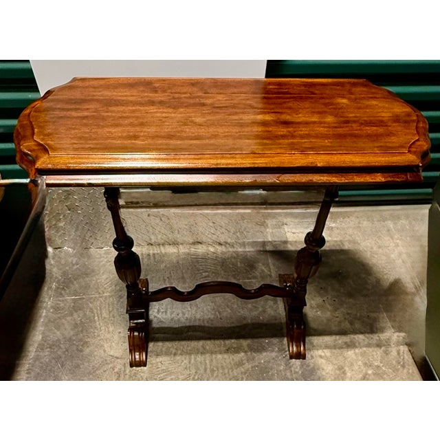Early 19th Century Victorian Style Walnut Parlor Table For Sale - Image 6 of 7