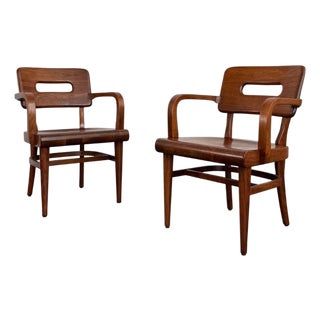 1950s Pair of Mid-Century Modern Walnut Armchairs by Gunlocke For Sale