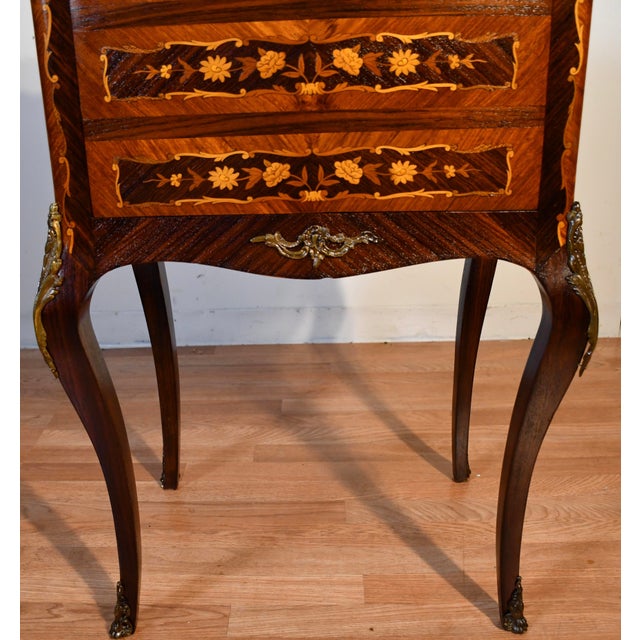 Late 19th Century 1890s Antique French Louis XV Walnut Inlaid & Marble Top Liquor Cabinet / Bar For Sale - Image 5 of 18