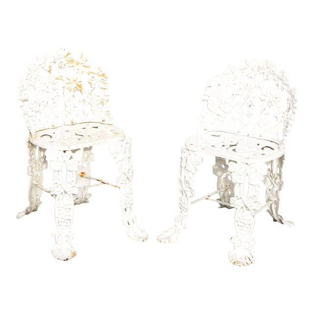 Late 19th Century Victorian Cast Iron Grapevine Leaves Garden Chairs - A Pair For Sale