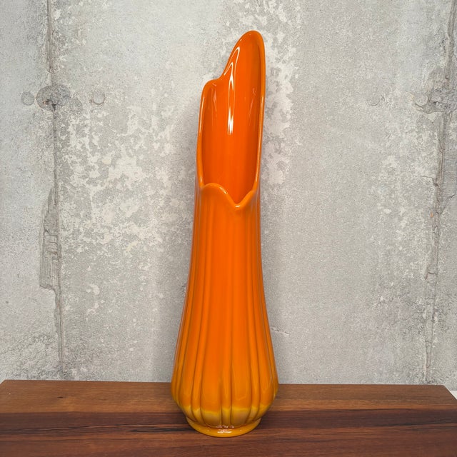 Orange Vintage Dark Orange Le Smith Ribbed Bittersweet Mid Century Modern Swung Vase For Sale - Image 8 of 8