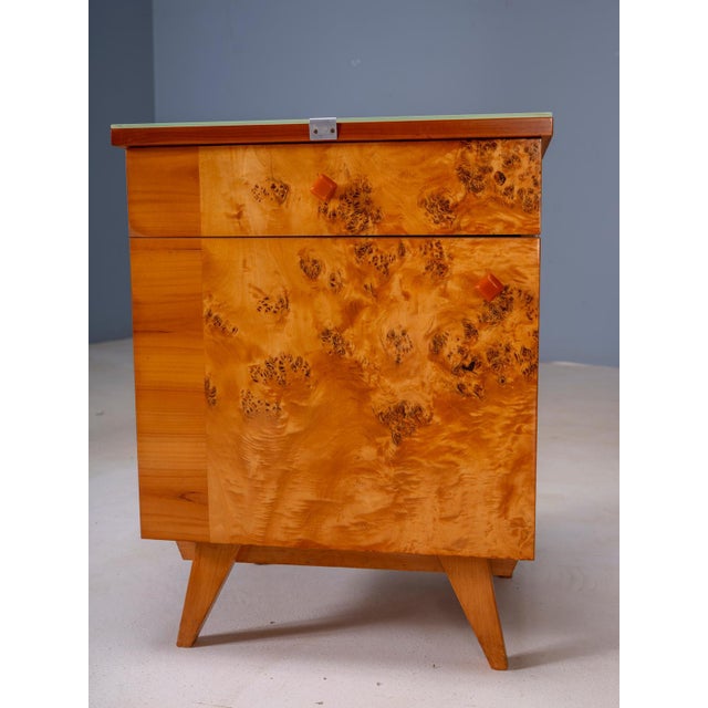 Vintage Czechoslovak Nightstands in Burl Veneer, 1940s, Set of 2 For Sale - Image 9 of 10